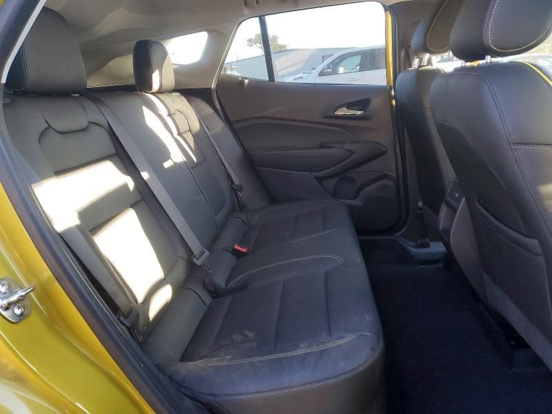 2025 Chevrolet Trax Active