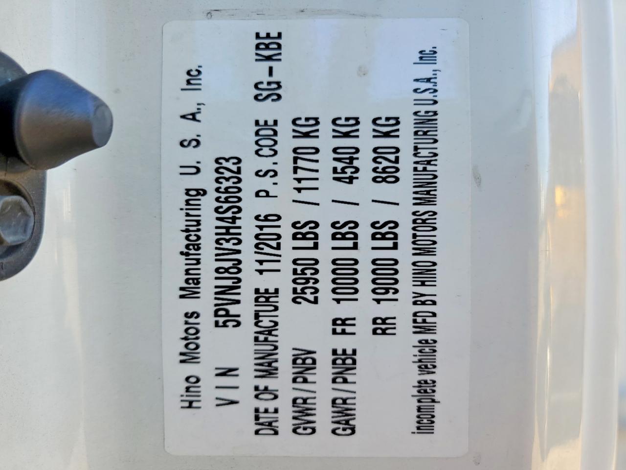 2017 Hino 258/268 Refrigerated BOX Truck