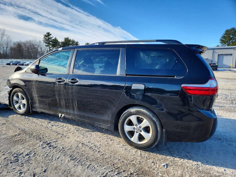 2018 Toyota Sienna le