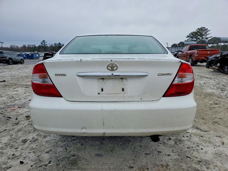 2004 Toyota Camry le