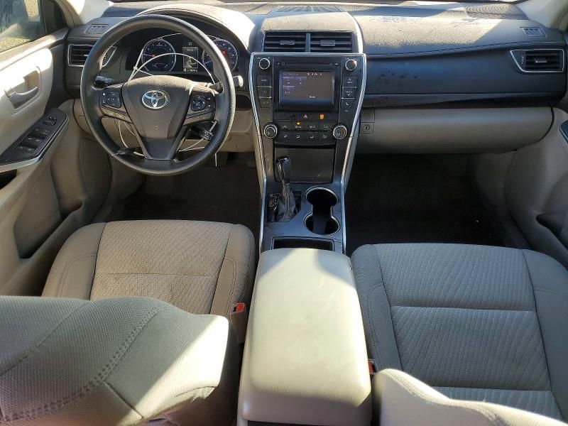 2016 Toyota Camry le