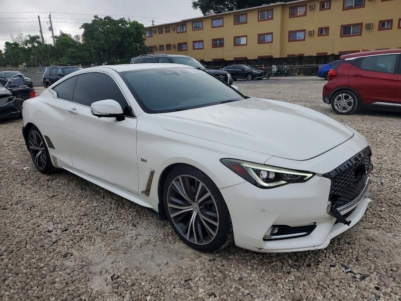 2018 Infiniti Q60 Luxe 300