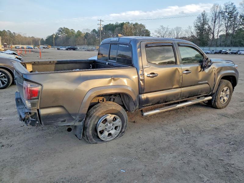2016 Toyota Tacoma Double cab