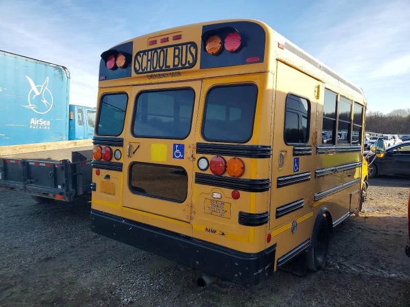 2006 Ford Econoline E450 Super Duty Cutaway van