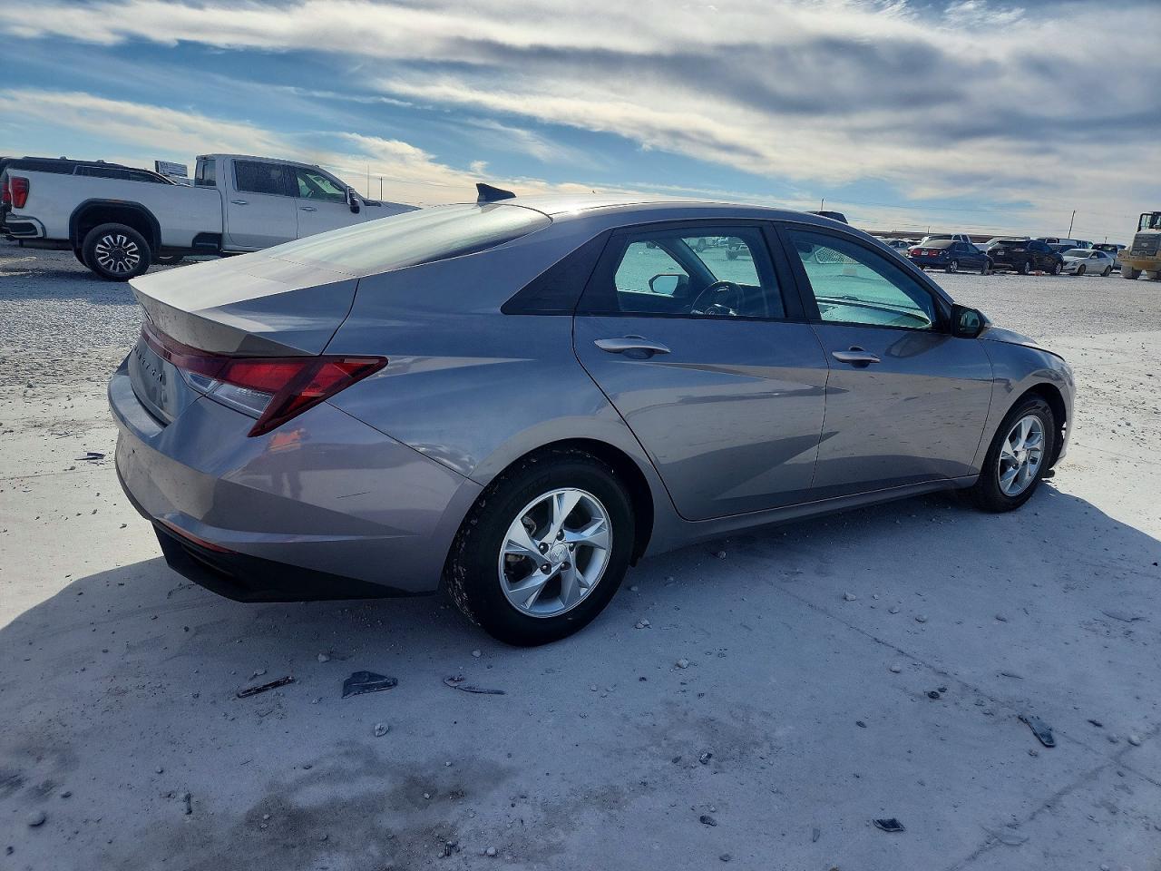 2023 Hyundai Elantra se