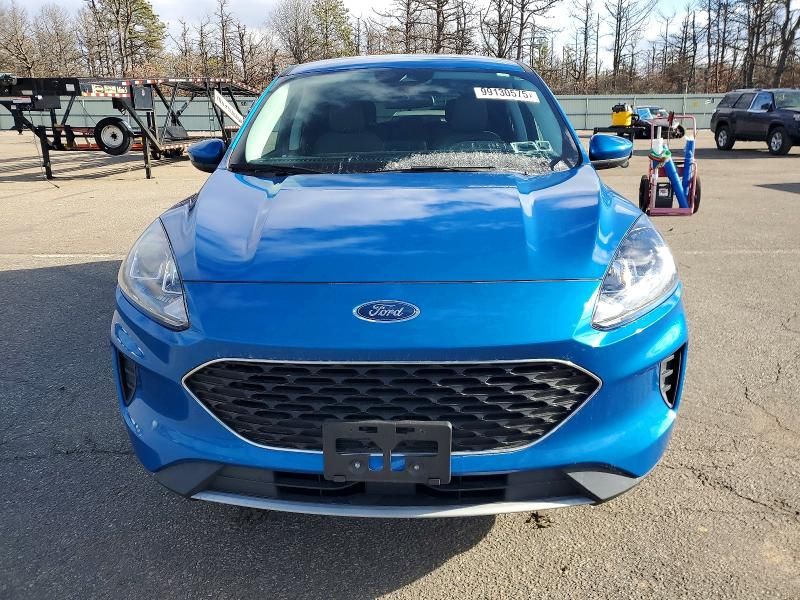 2021 Ford Escape se
