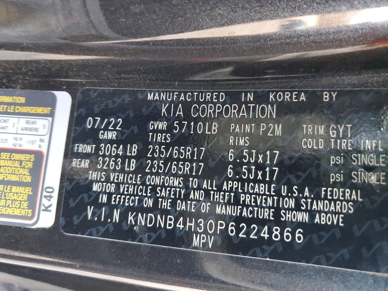 2023 KIA Carnival lx