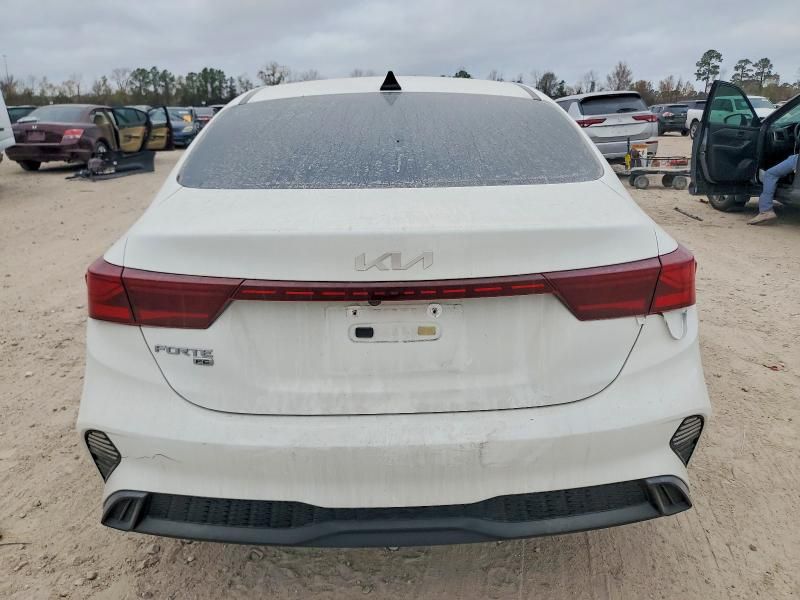 2023 KIA Forte lx