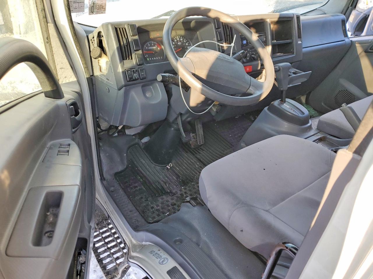2016 Isuzu NPR HD