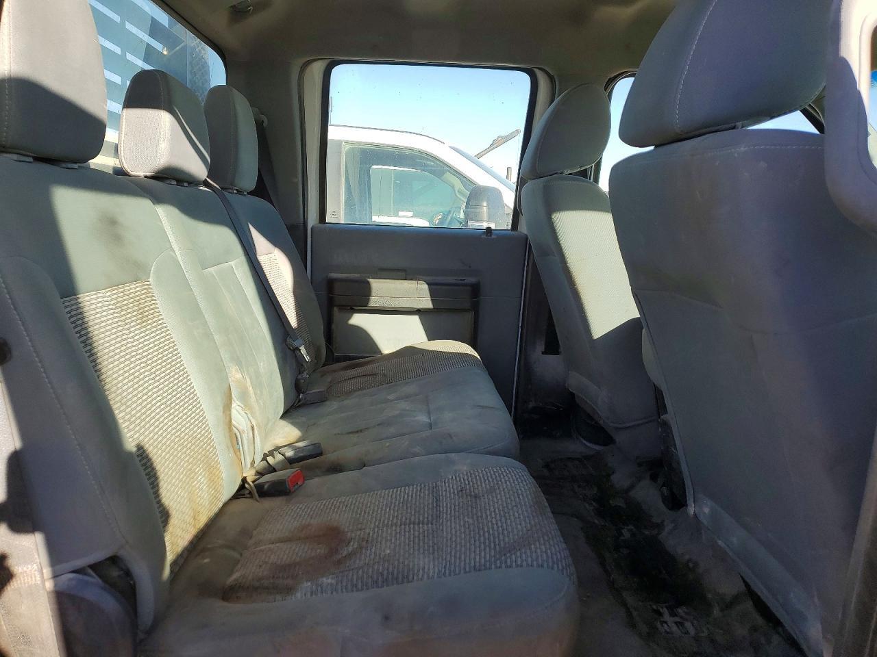 2012 Ford F450 Super Duty Flatbed Truck