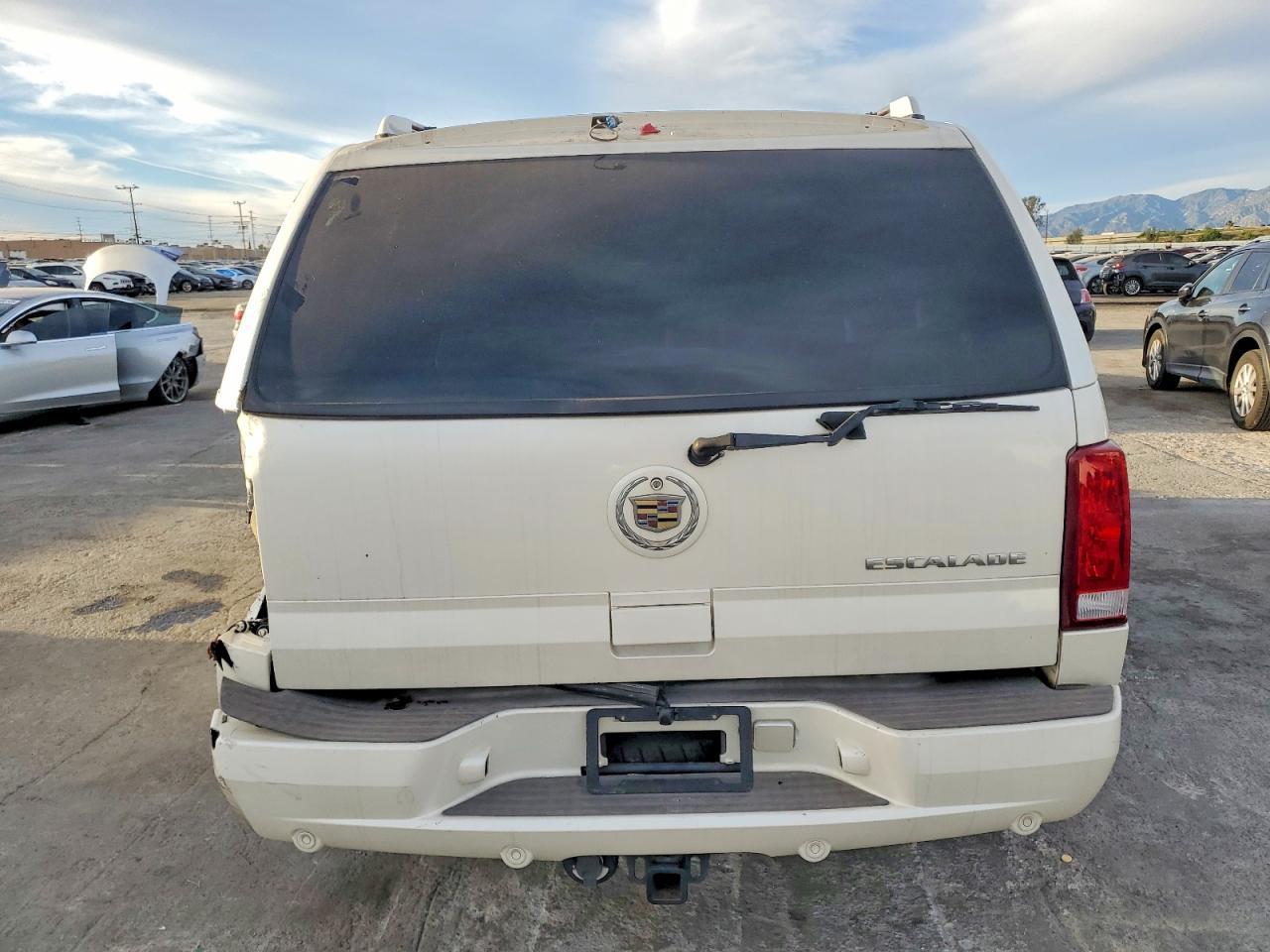 2002 Cadillac Escalade Luxury