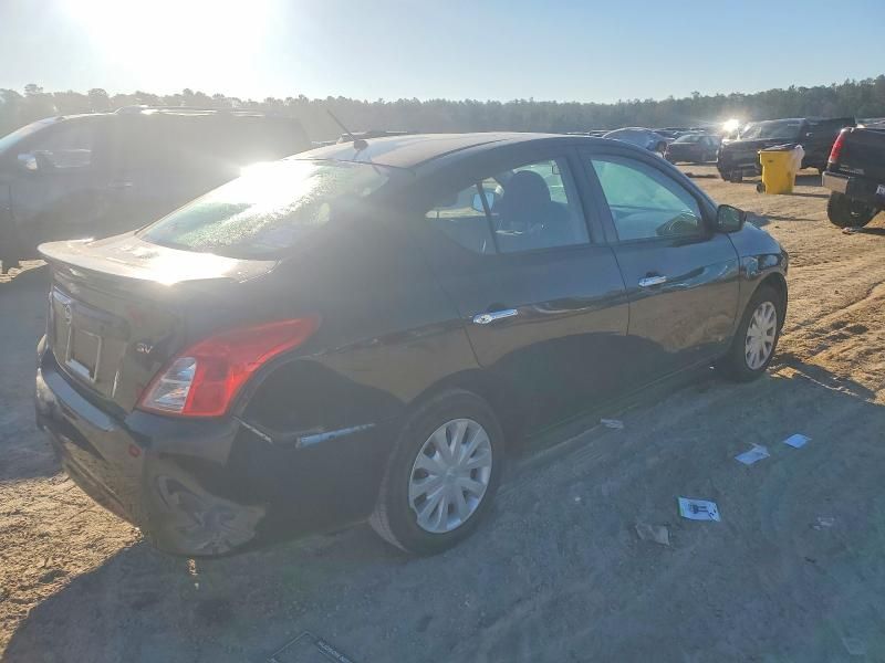 2019 Nissan Versa