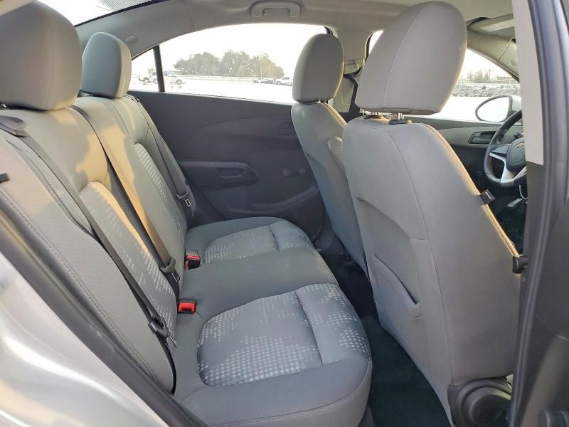 2017 Chevrolet Sonic ls