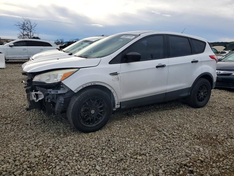 2015 Ford Escape s