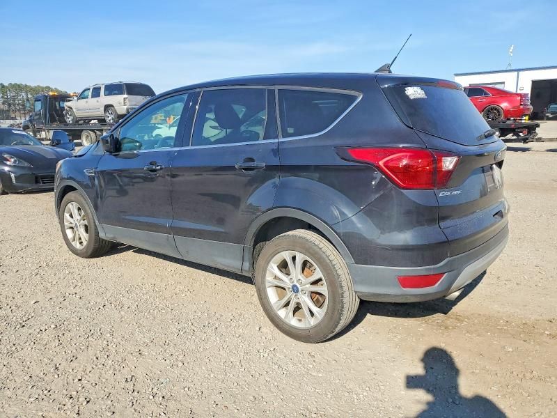 2019 Ford Escape se