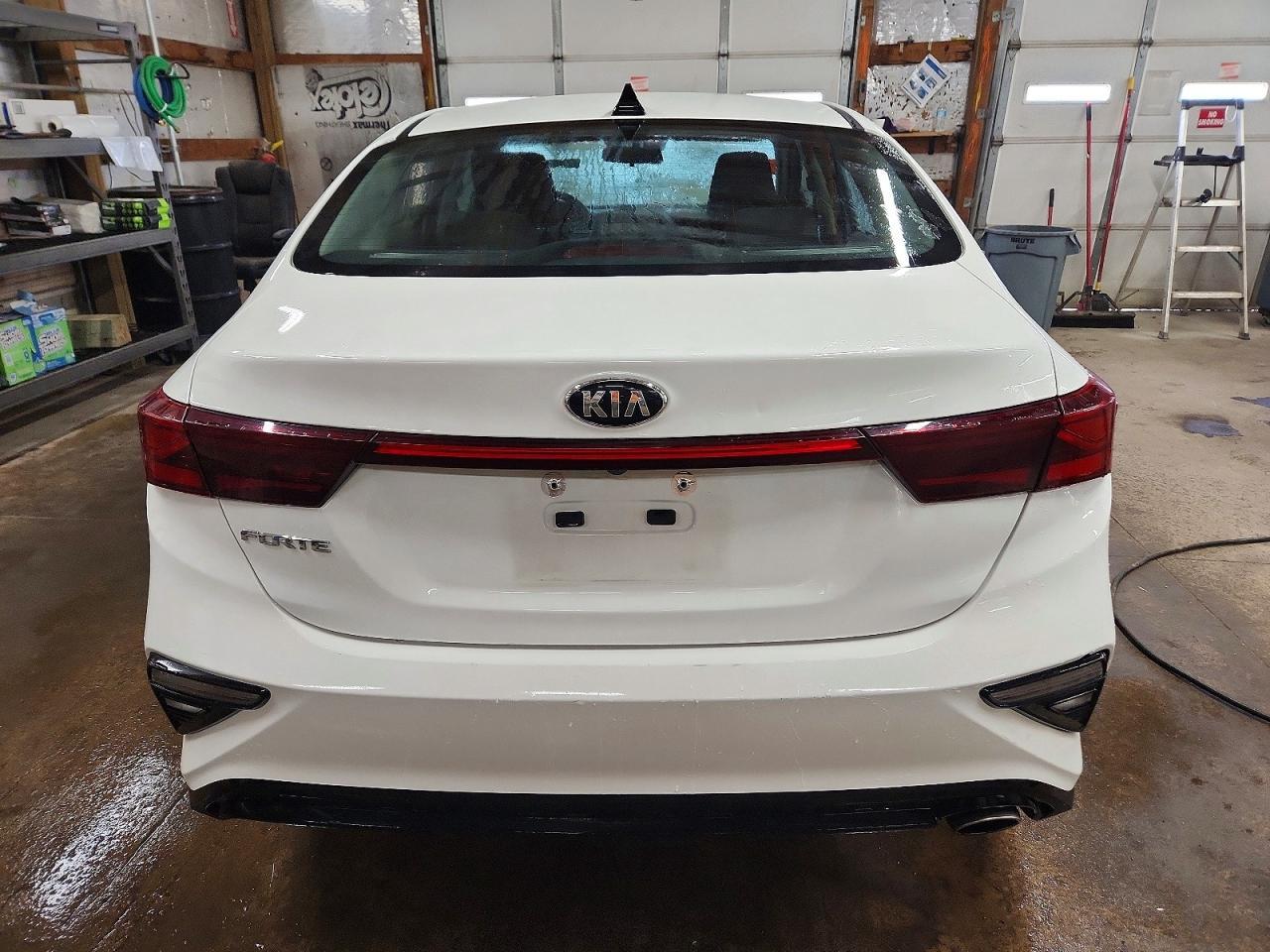 2021 KIA Forte fe