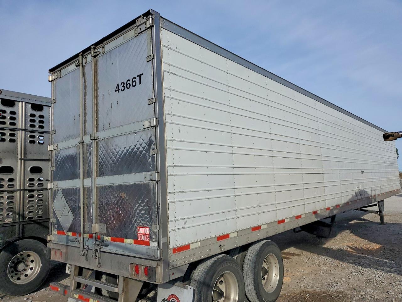 2016 Utility VS2RAP Refrigerated Van Trailer