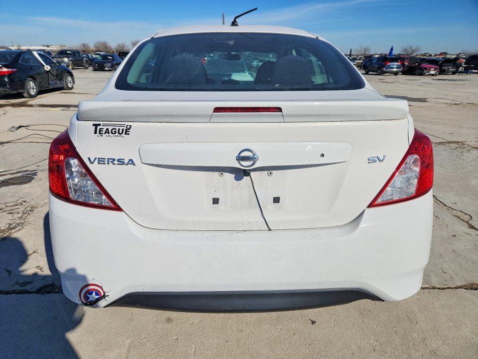 2017 Nissan Versa 1.6 sv