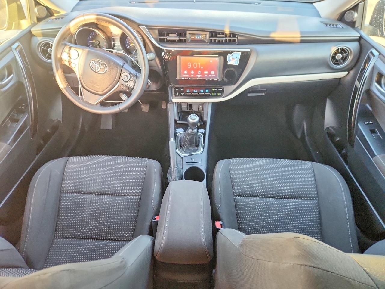 2018 Toyota Corolla im Base