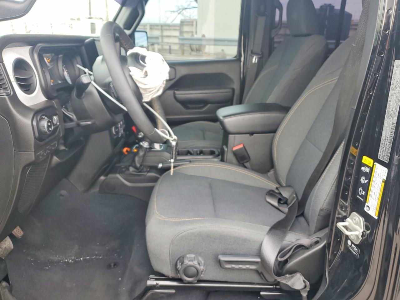 2024 Jeep Gladiator Sport