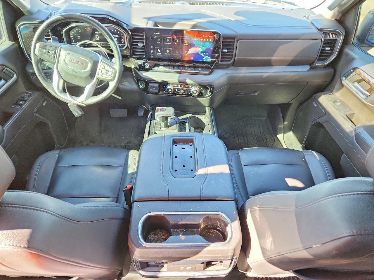 2022 GMC Sierra K1500 Elevation