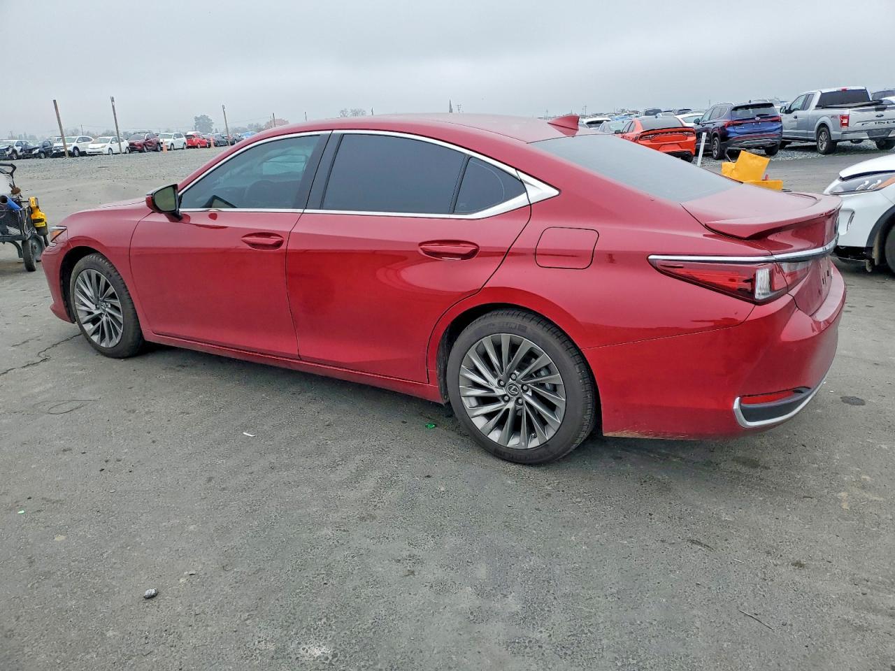 2025 Lexus ES