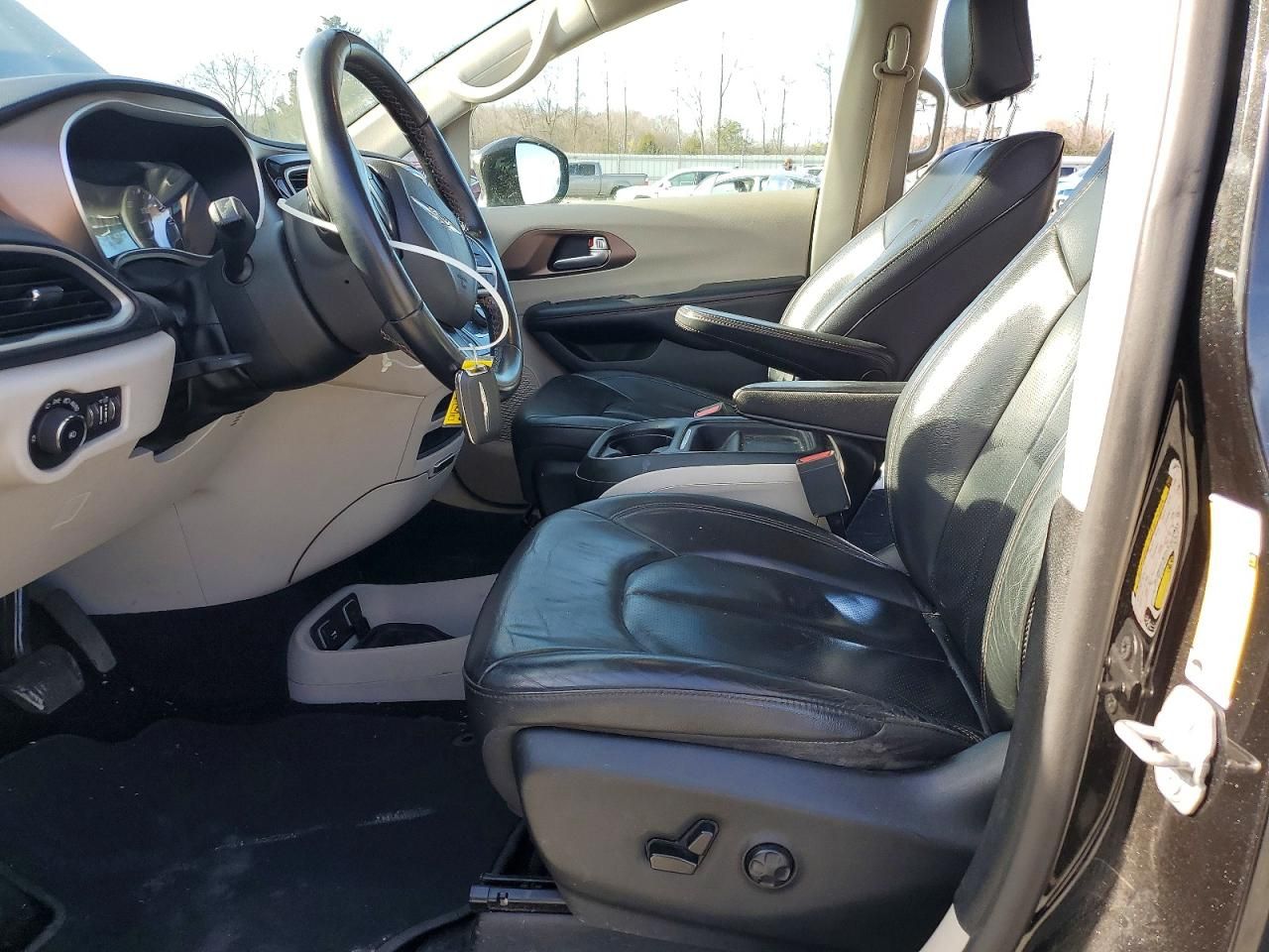 2018 Chrysler Pacifica Touring l