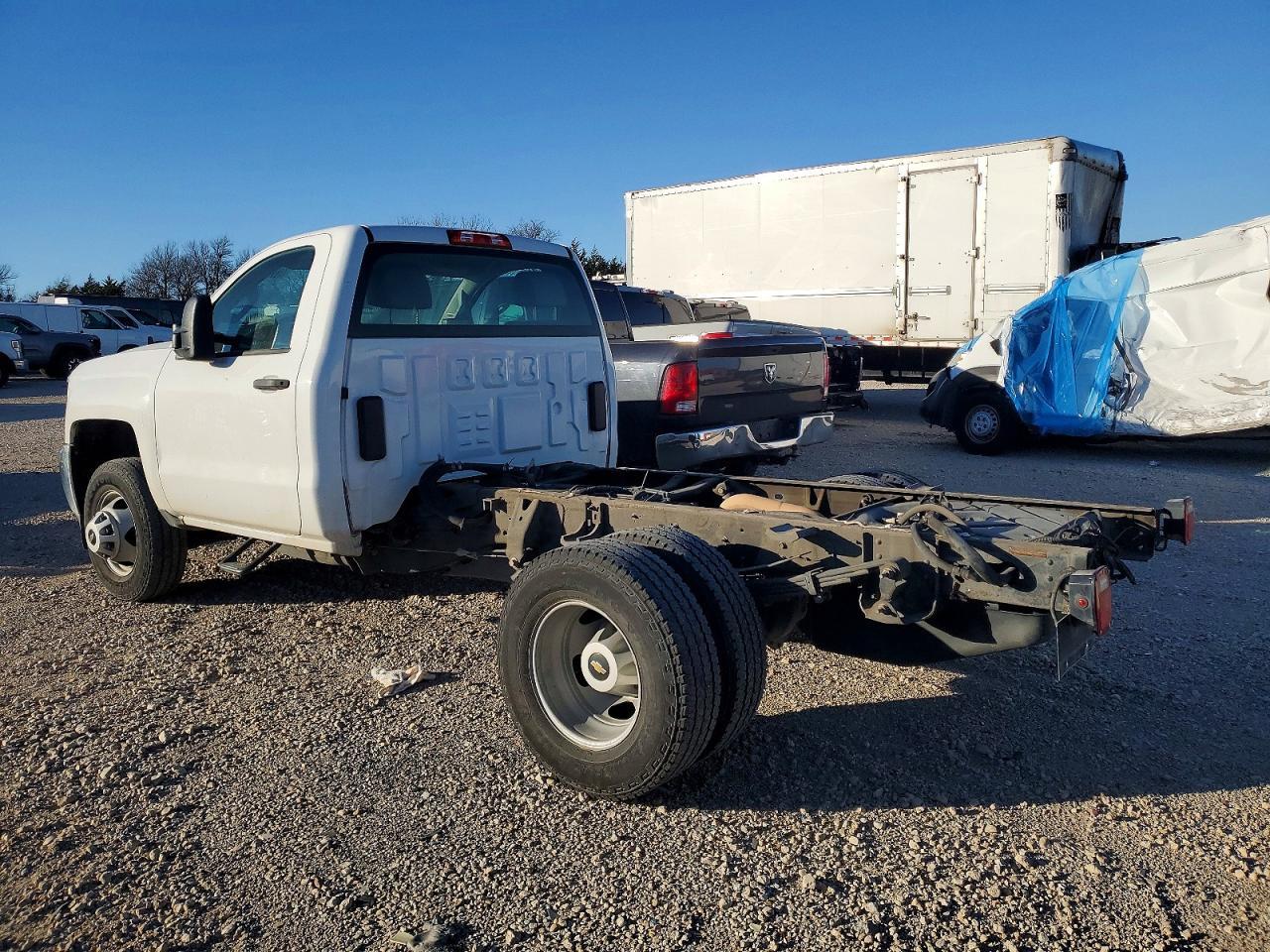 2015 Chevrolet Silverado Truck Cab AND Chassis