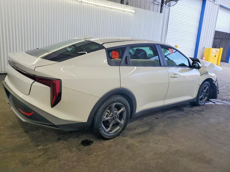 2025 KIA K4 lx