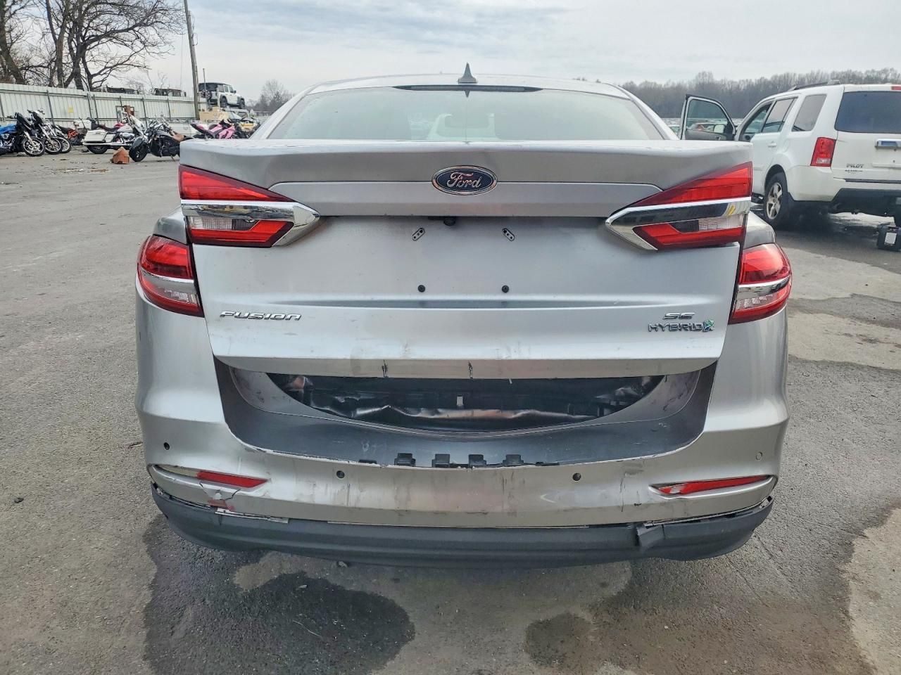 2020 Ford Fusion se