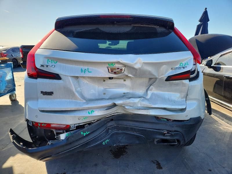 2020 Cadillac XT4 Luxury