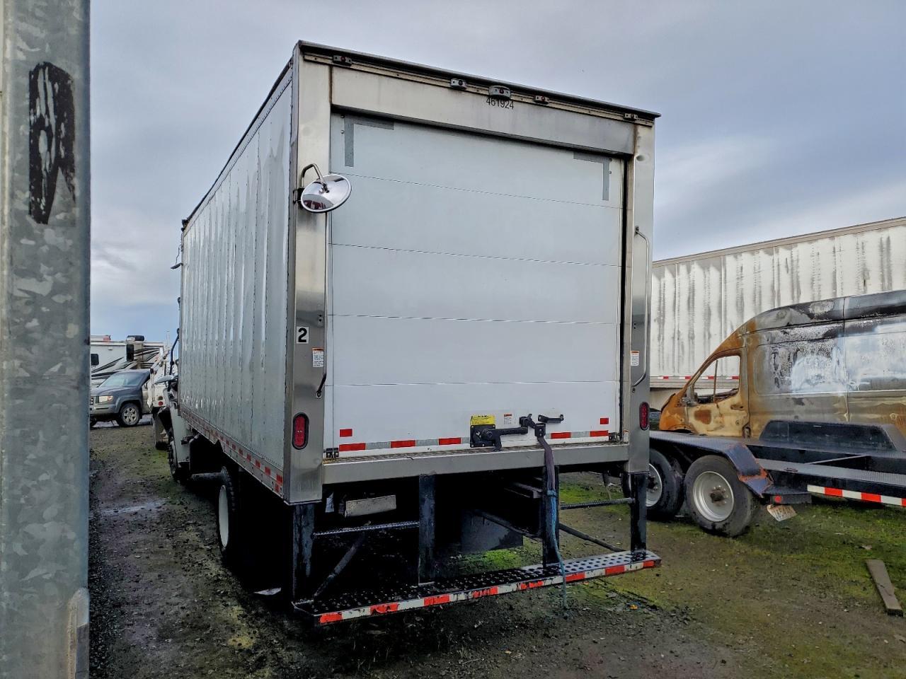 2022 Freigliner 2022 Freightliner Business Class M2 Refrigerated B