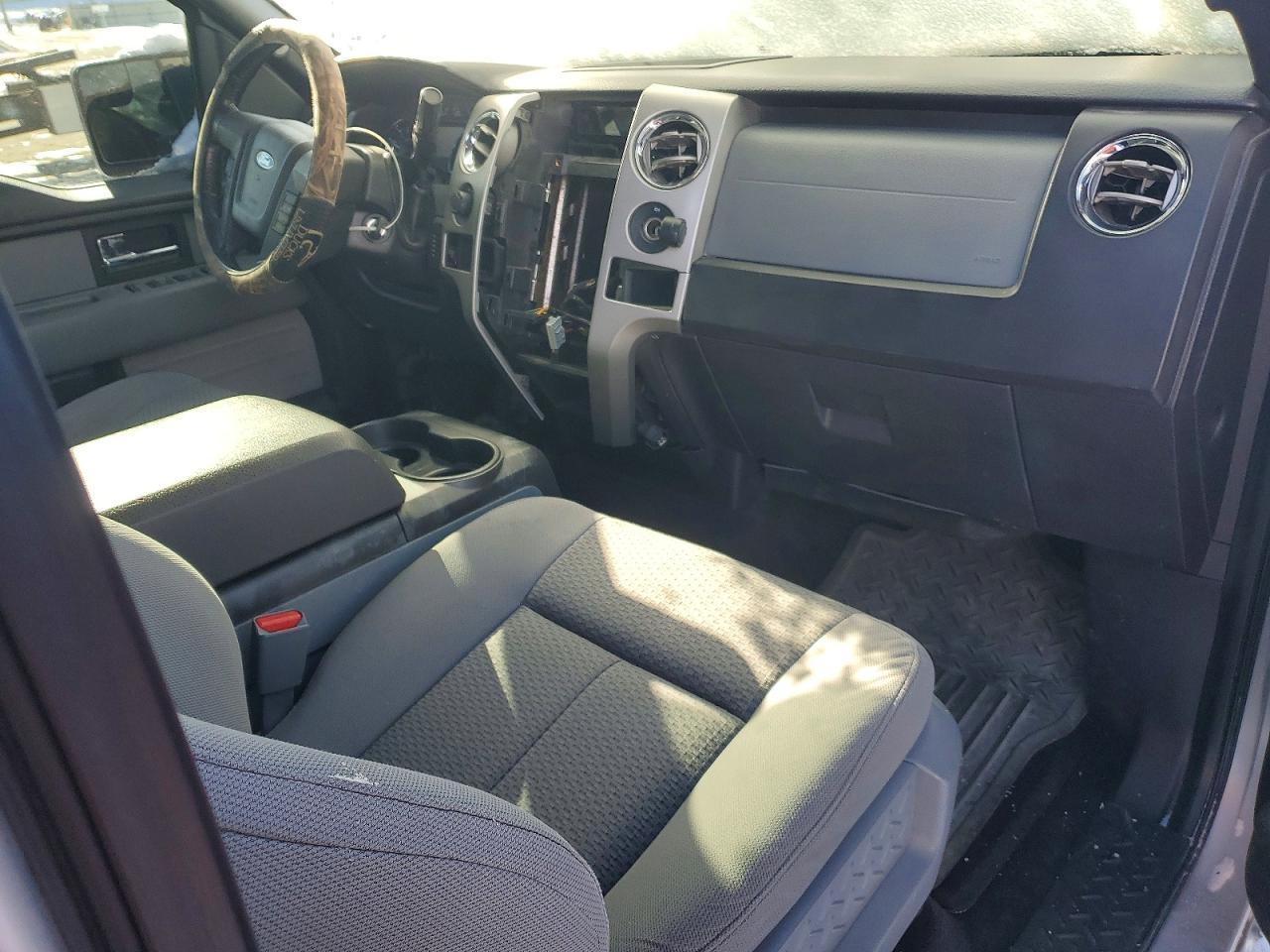 2012 Ford F150 Super cab