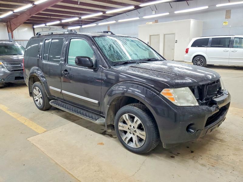 2012 Nissan Pathfinder s