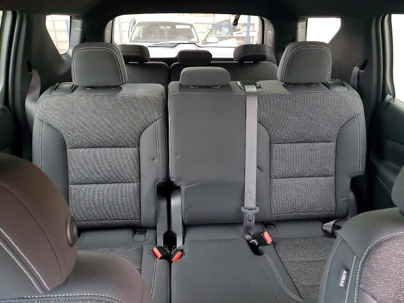 2024 Chevrolet Traverse ls