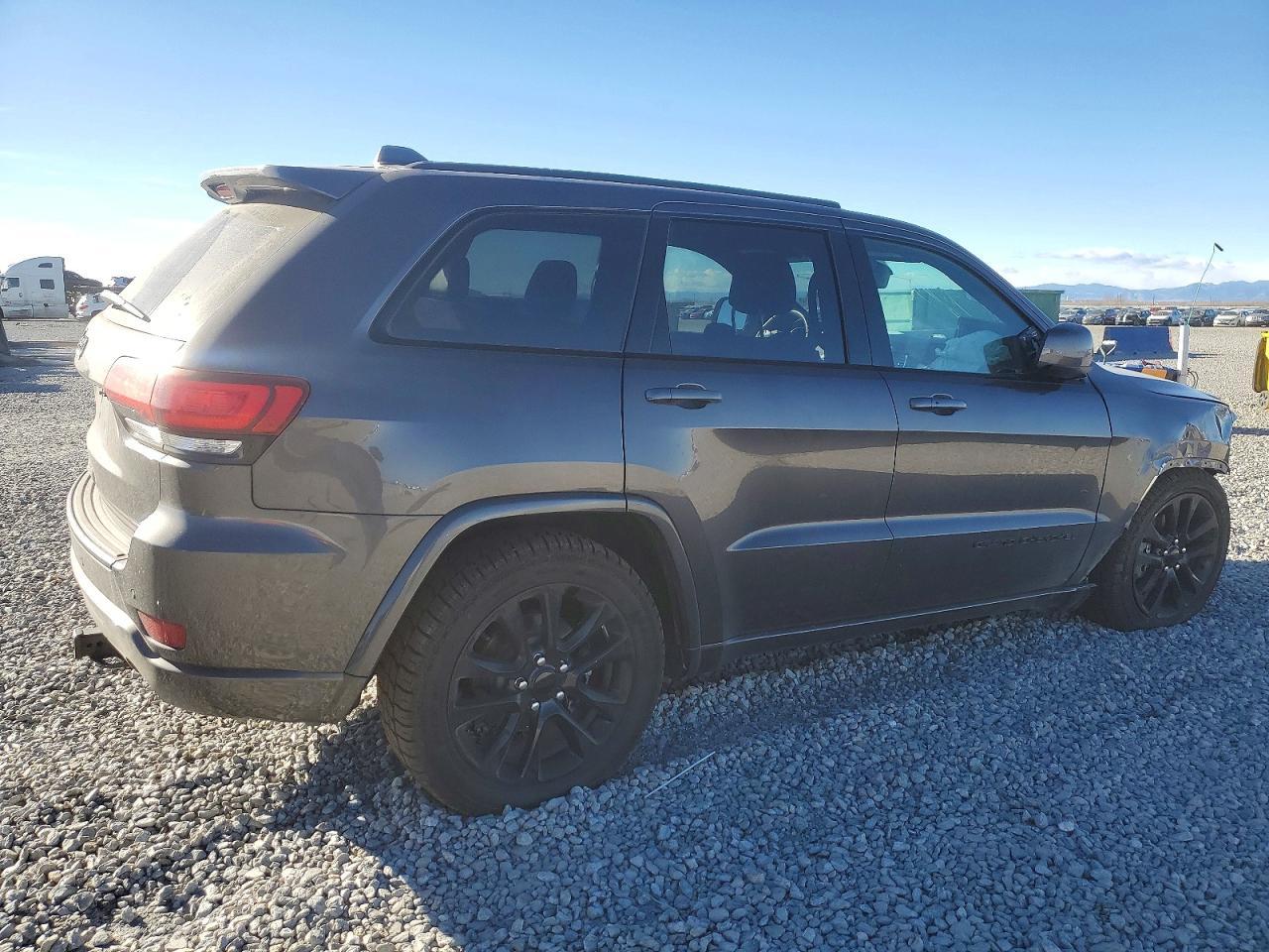 2019 Jeep Grand Cherokee Laredo