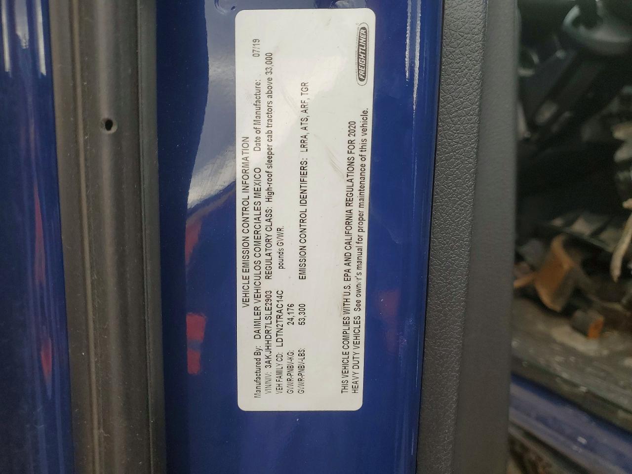 2020 Freigliner 2020 Freightliner Cascadia 126 Semi Truck