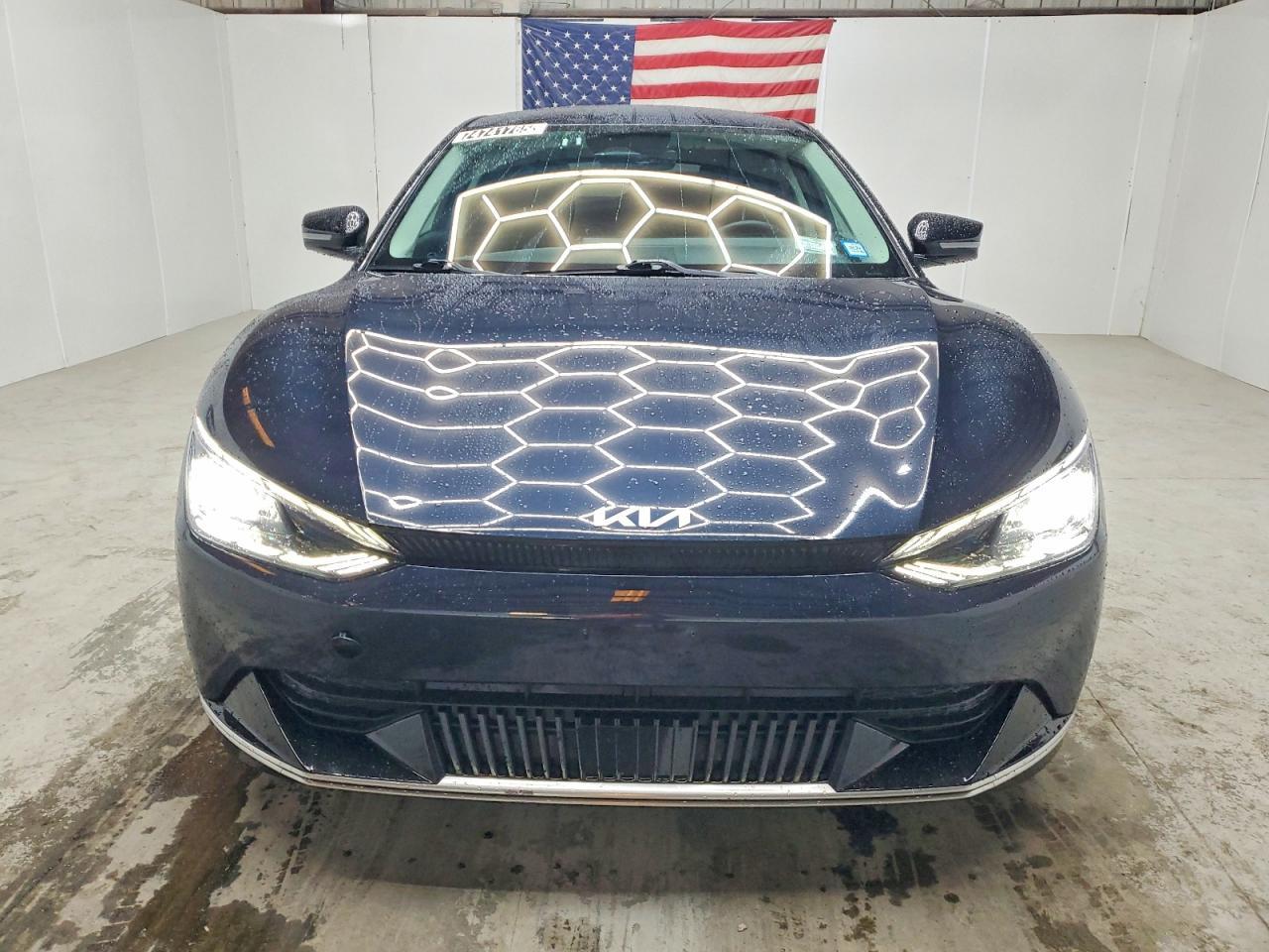 2023 KIA EV6 Light