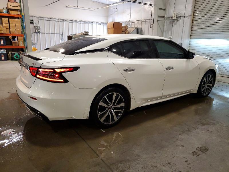 2019 Nissan Maxima s