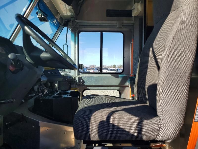 2020 Freightliner Mt 45G Chassis Delivery Truck