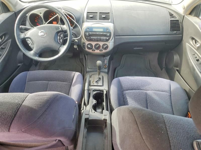2004 Nissan Altima Base