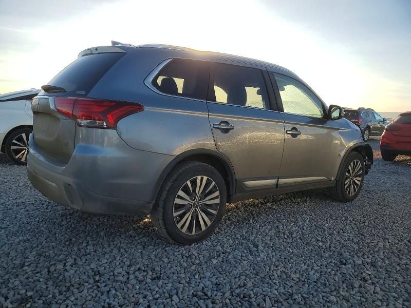 2020 Mitsubishi Outlander se