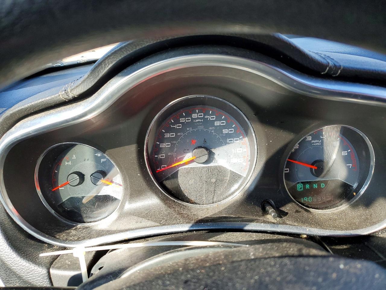 2013 Dodge Avenger se