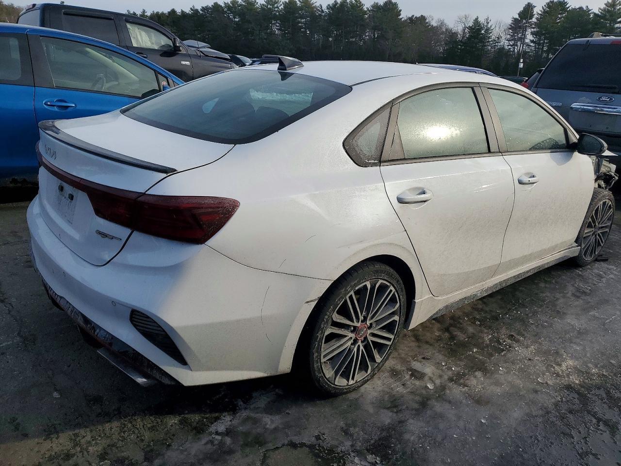 2022 KIA Forte gt