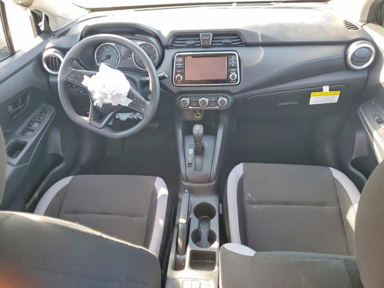 2025 Nissan Versa s