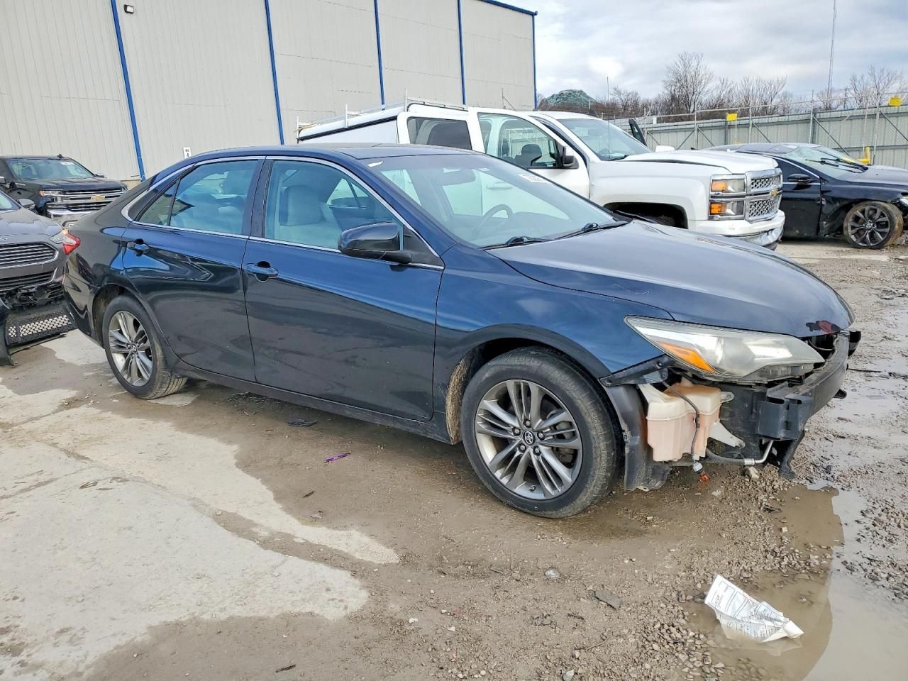 2016 Toyota Camry le