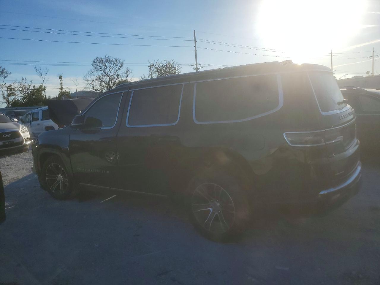 2023 Jeep Grand Wagoneer Series i