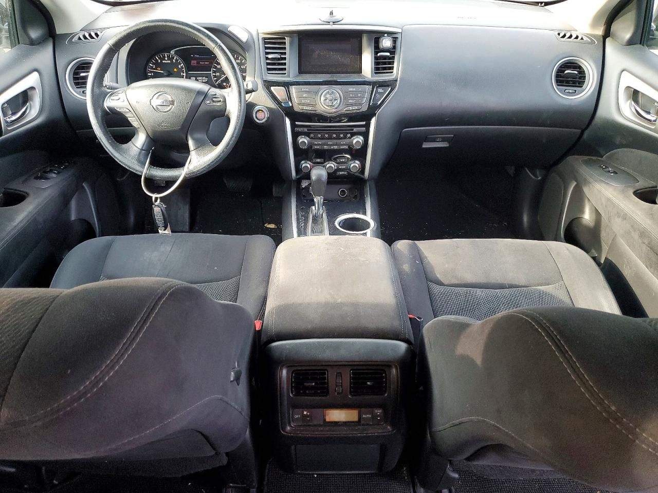 2013 Nissan Pathfinder s