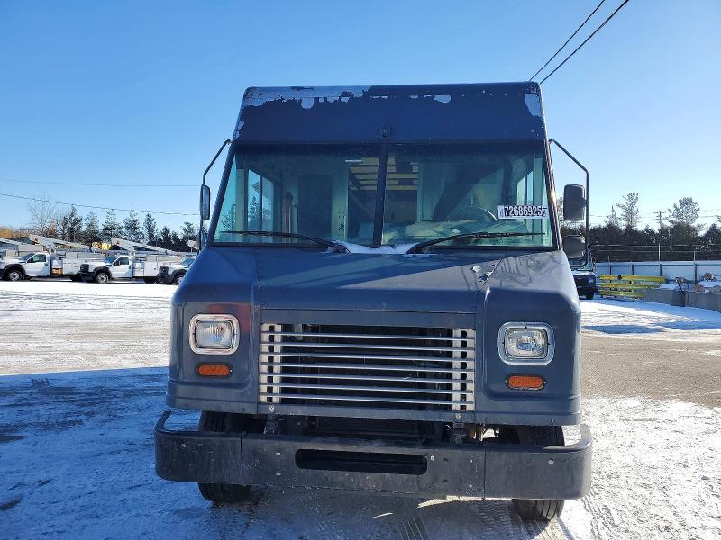 2020 Freightliner MT45G Delivery Truck