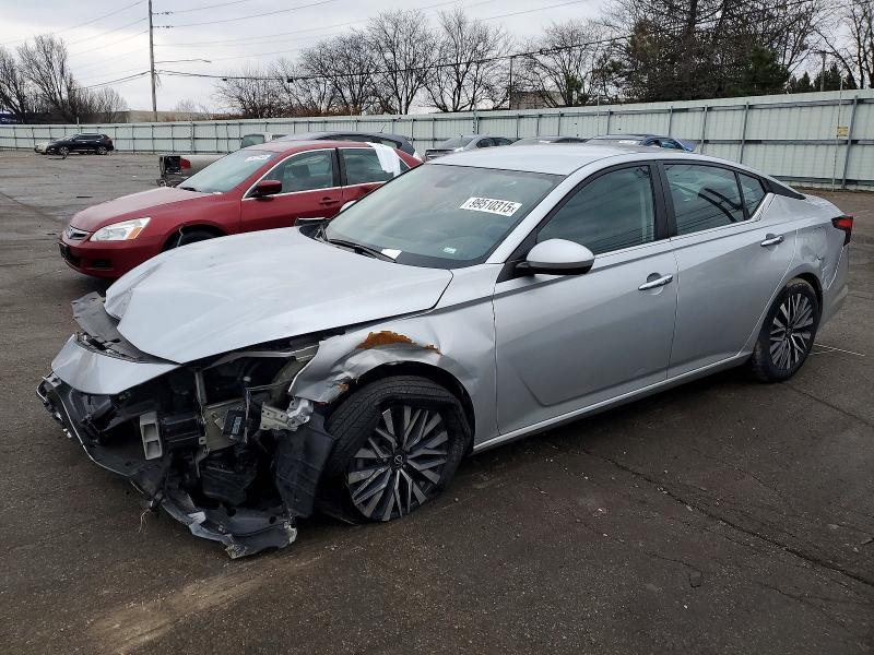 2023 Nissan Altima sv
